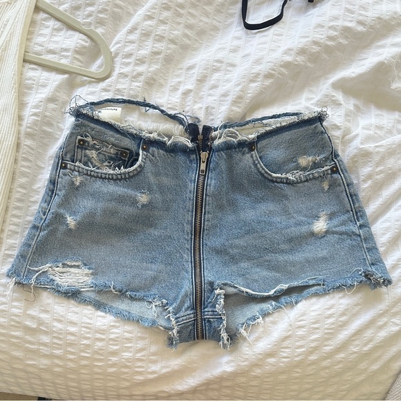 Reformation zip around jean shorts - Picture 1 of 3